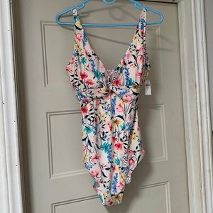 NWT Old Navy colorful, floral, Tall swim suit size large